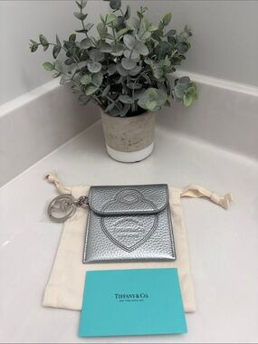 Tiffany & Co. Silver Metallic Pebbled Leather Heart Card Pouch with Keyring